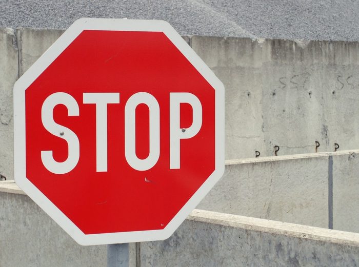 stop-znak-saobraćaj-radovi