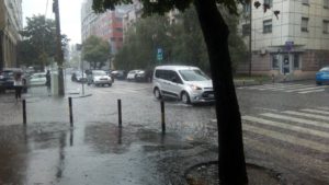 žorža-klemansoa-saobraćaj-kiša