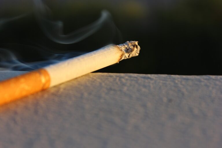 cigara-cigarete-marlboro