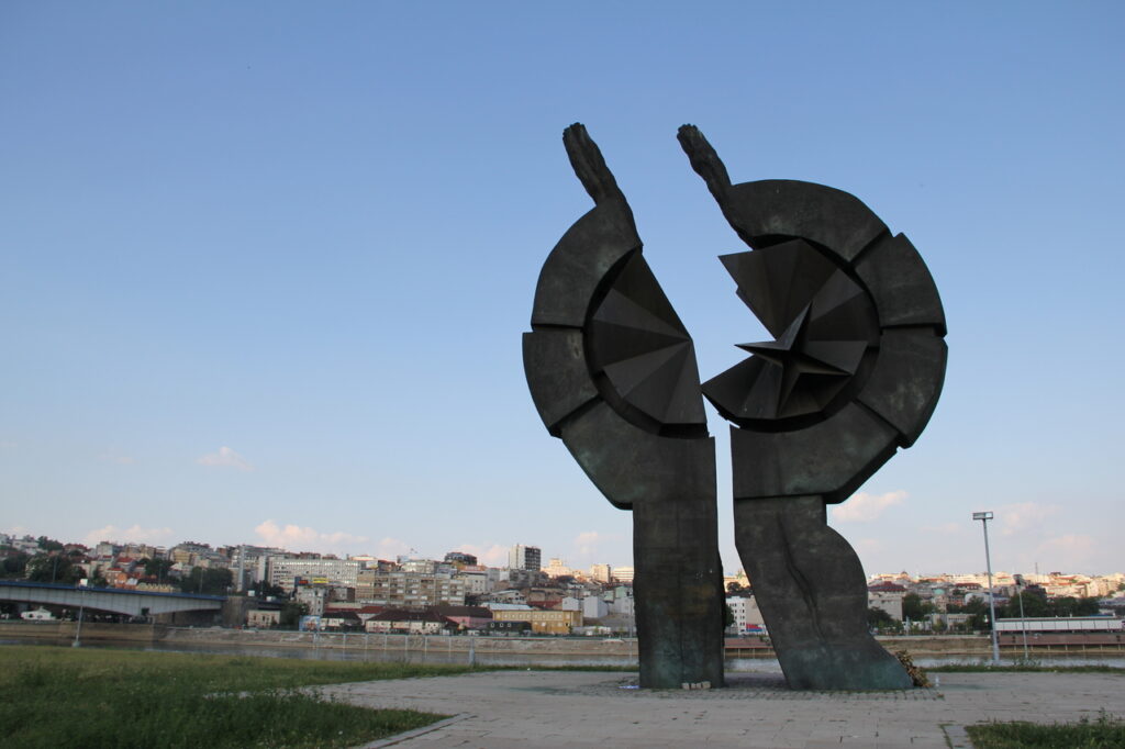 spomenik-žrtvama-holokausta-novi-beograd-jevreji